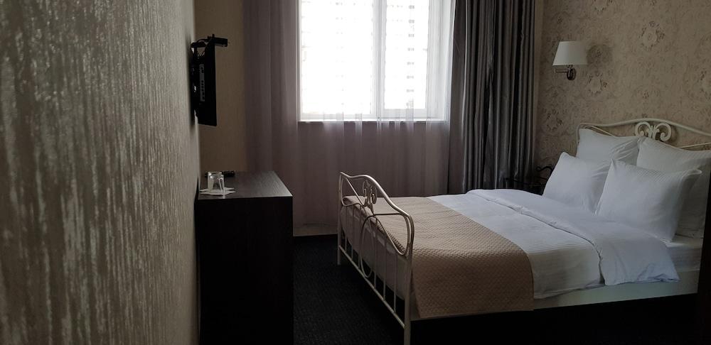 Redline Hotel Tbilisi Ngoại thất bức ảnh
