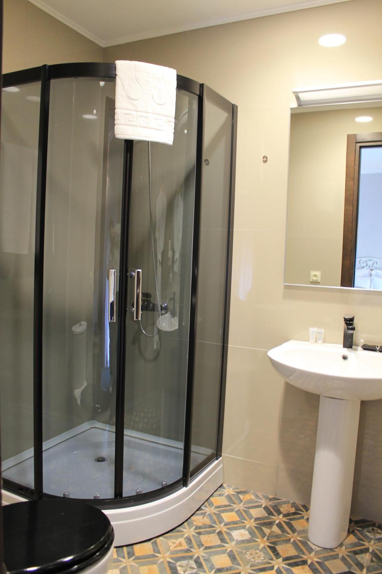 Redline Hotel Tbilisi Ngoại thất bức ảnh