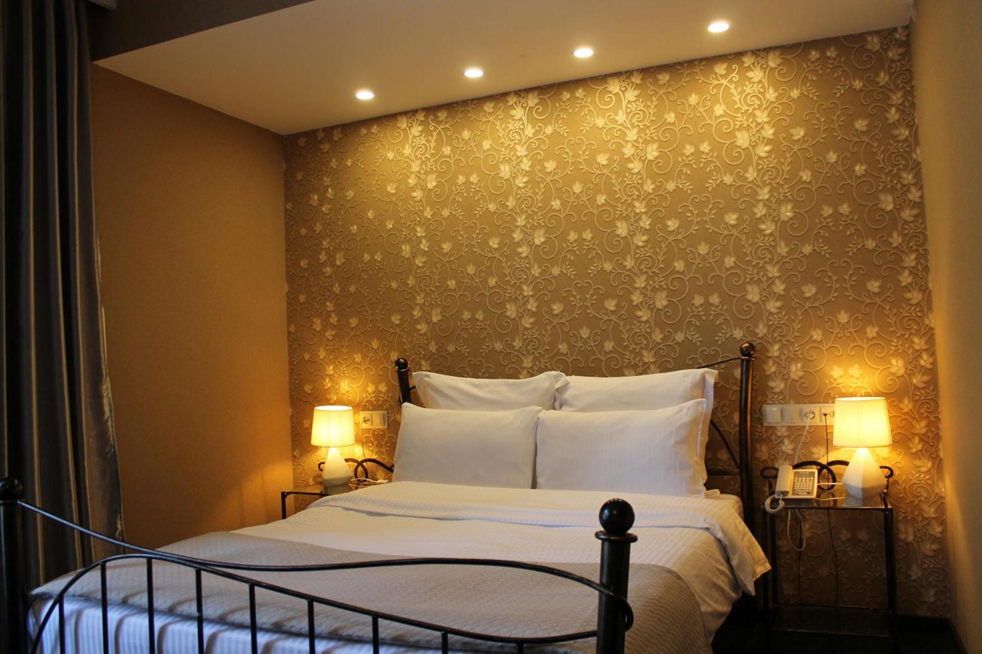Redline Hotel Tbilisi Ngoại thất bức ảnh