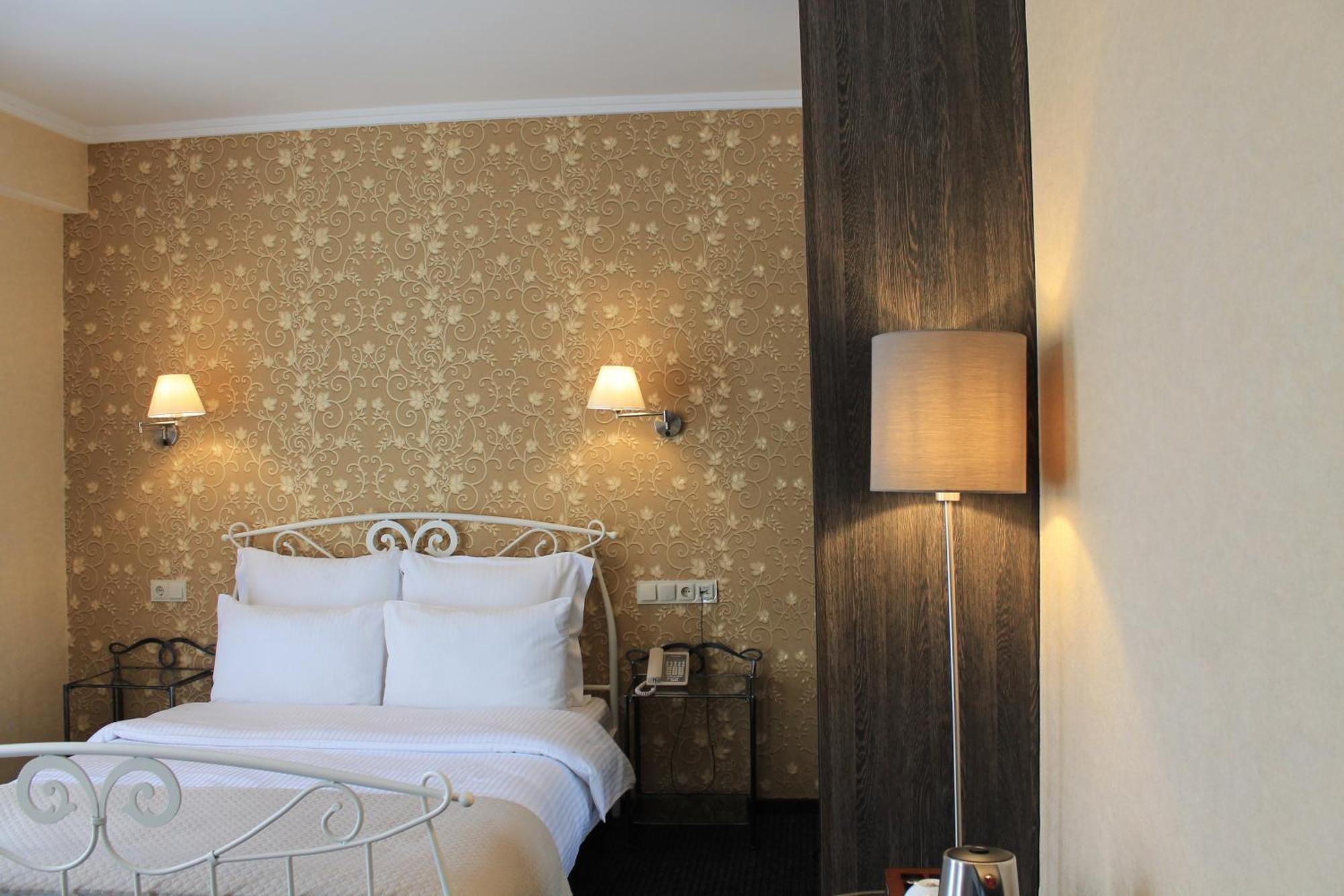 Redline Hotel Tbilisi Ngoại thất bức ảnh