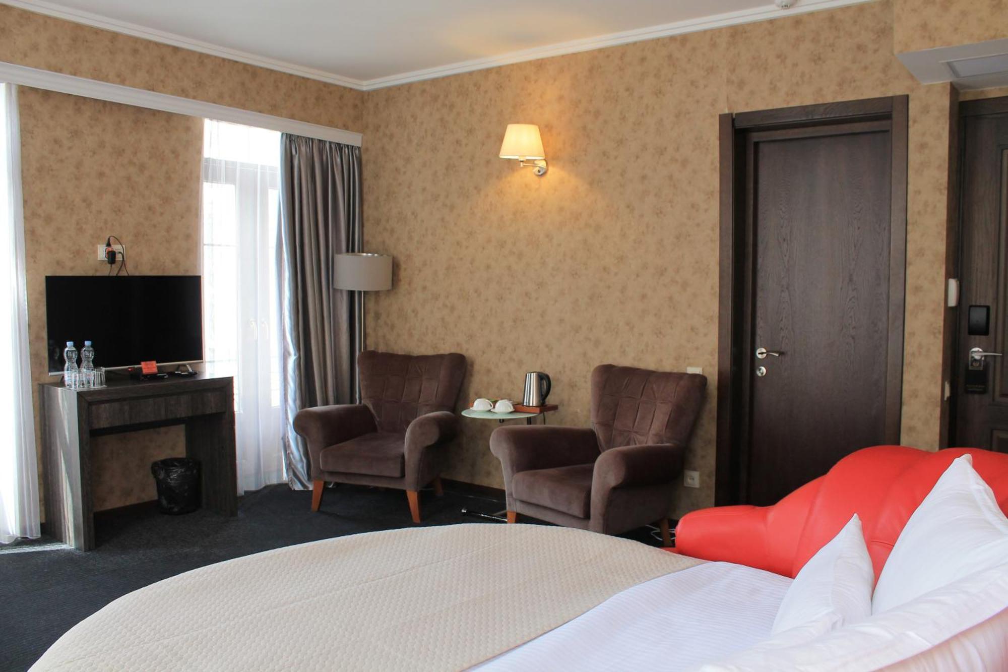 Redline Hotel Tbilisi Ngoại thất bức ảnh