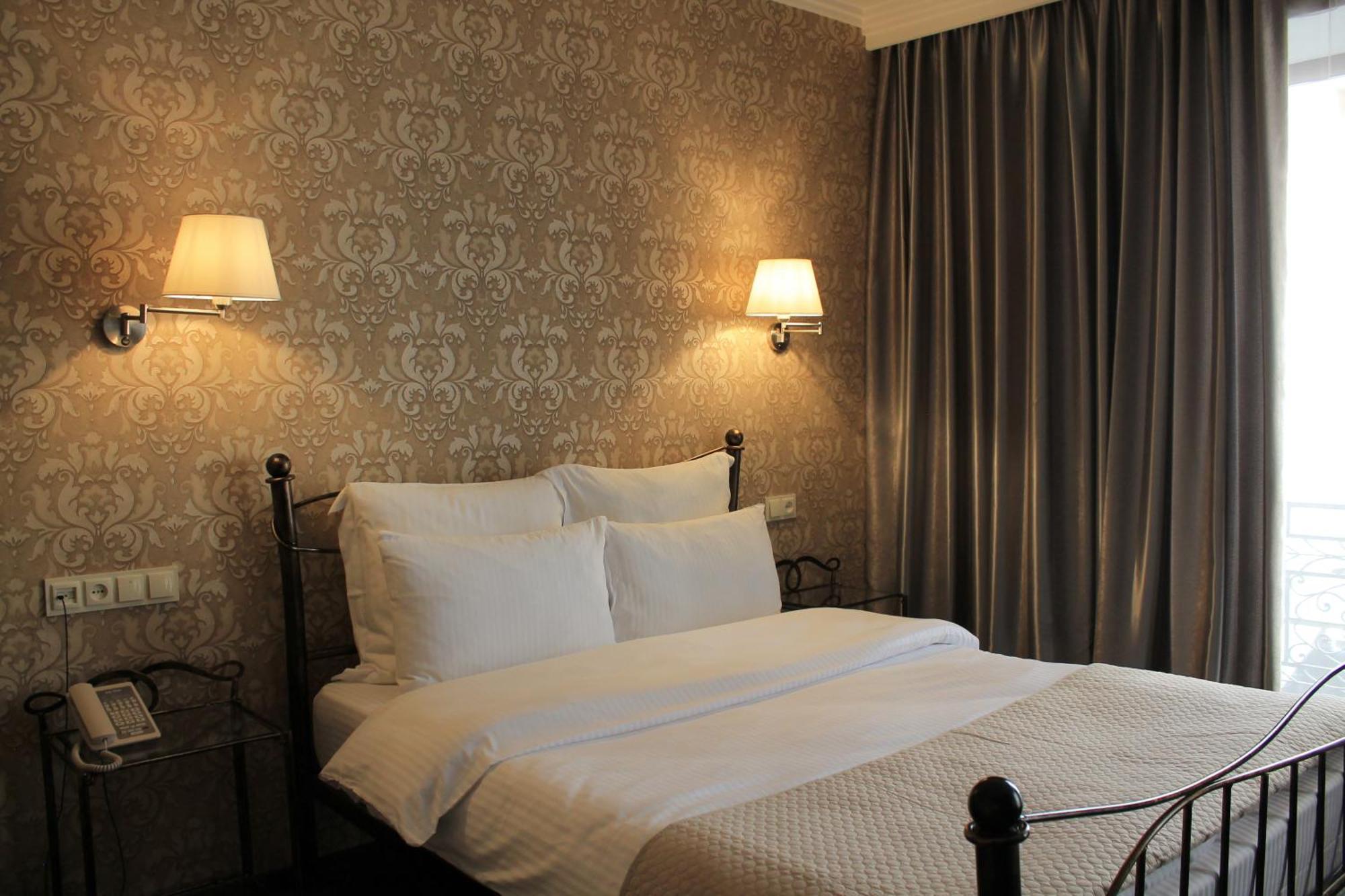 Redline Hotel Tbilisi Ngoại thất bức ảnh